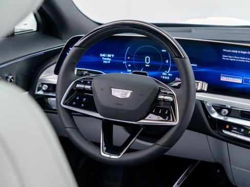 New 2026 Cadillac Lyriq Sport w/ LPO, Floor Liner Package AWD/4WD image 10