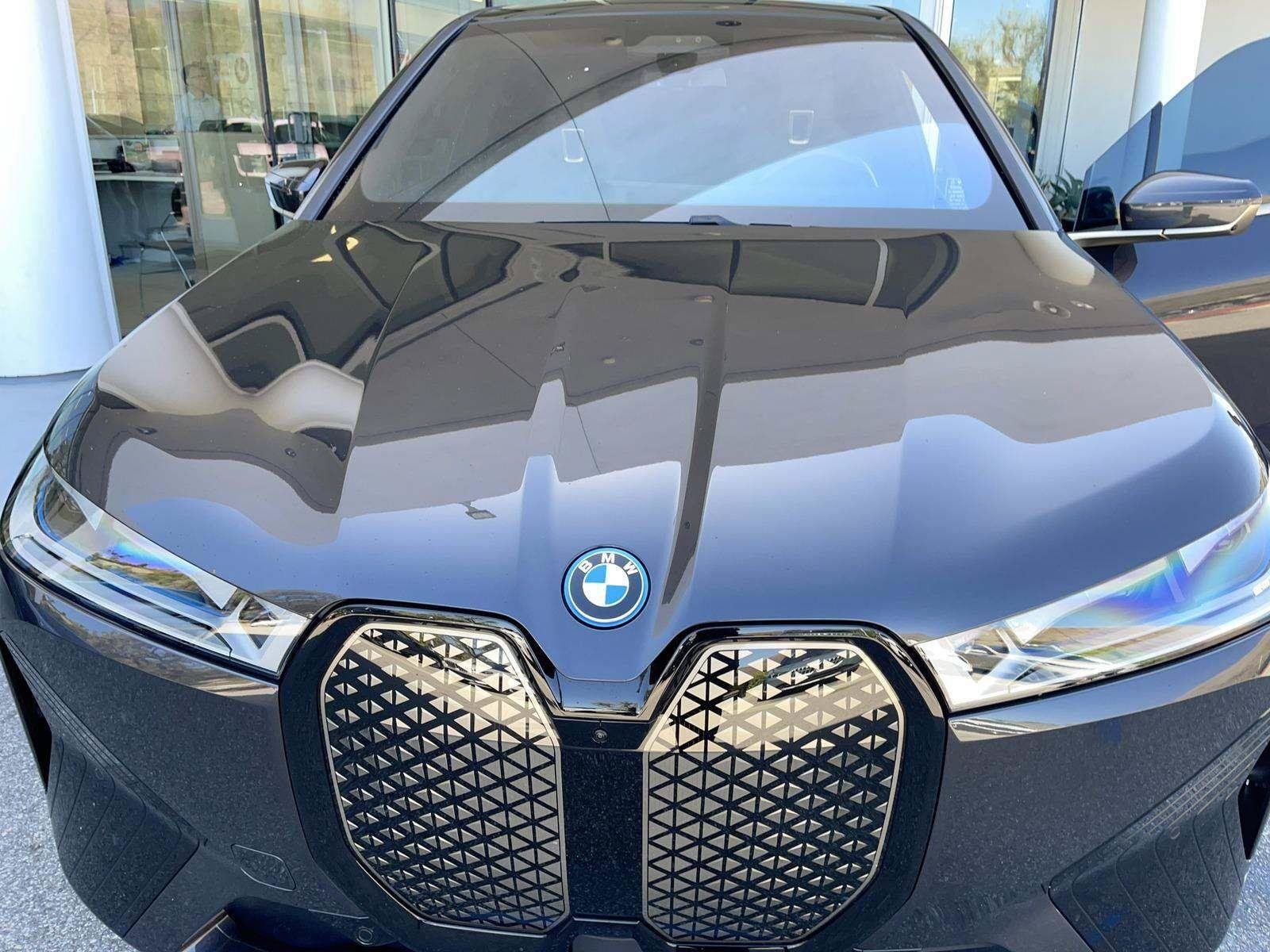 Used 2023 BMW iX M60 w/ Executive Package AWD/4WD image 3