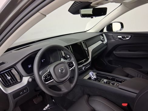 Used 2025 Volvo XC60 T8 Ultra w/ Protection Package Premier AWD/4WD image 2