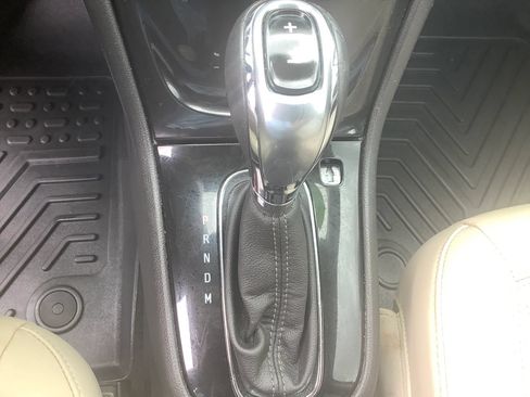 Used 2017 Buick Encore Essence FWD image 34