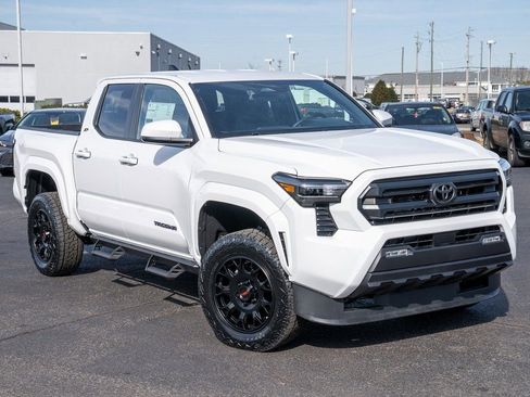 New 2026 Toyota Tacoma SR5 image 1