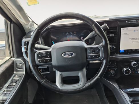 Used 2024 Ford F250 Lariat w/ Lariat Ultimate Package AWD/4WD image 13