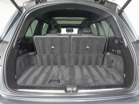 Used 2024 Mercedes-Benz GLS 450 4MATIC image 11