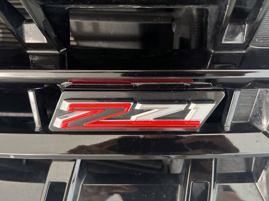 Used 2025 Chevrolet Suburban Z71 AWD/4WD image 36