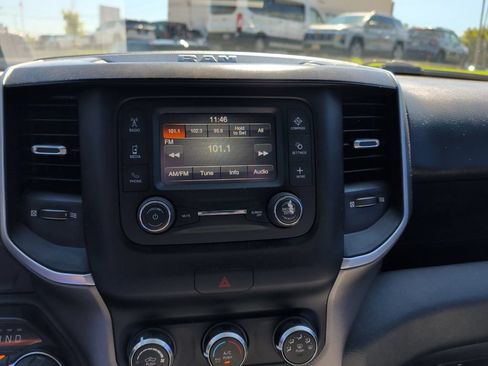 Used 2022 RAM 1500 Big Horn AWD/4WD image 17