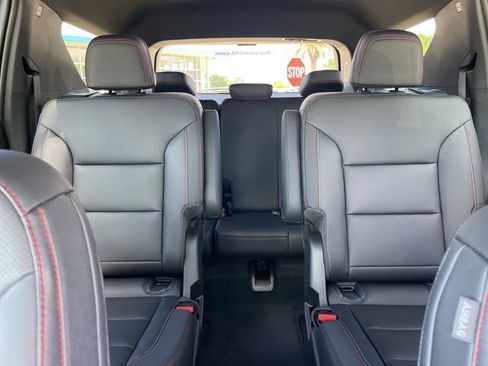 New 2026 Chevrolet Traverse Z71 w/ Enhanced Driving Package AWD/4WD image 44