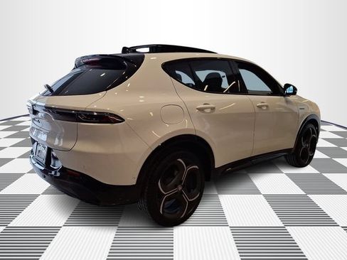 Used 2026 Alfa Romeo Tonale w/ Quick Order Package 23H Volce AWD/4WD image 4