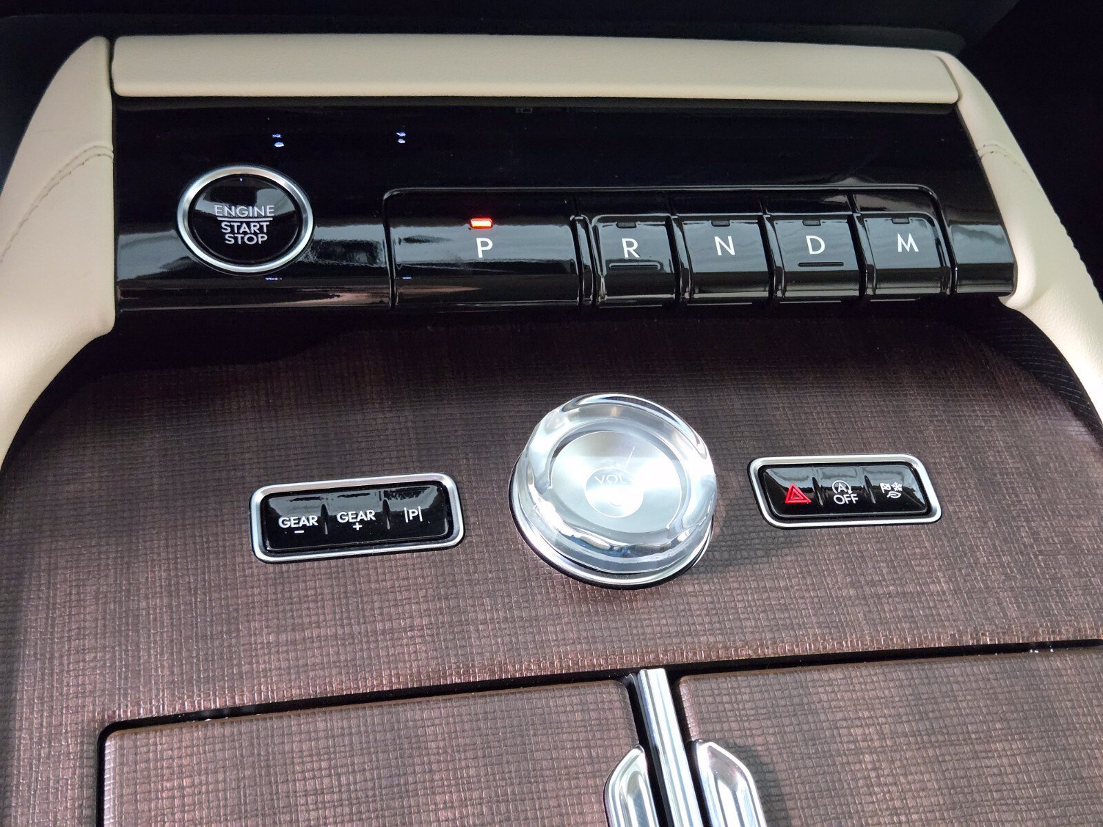 New 2027 Lincoln Navigator Premiere AWD/4WD image 28