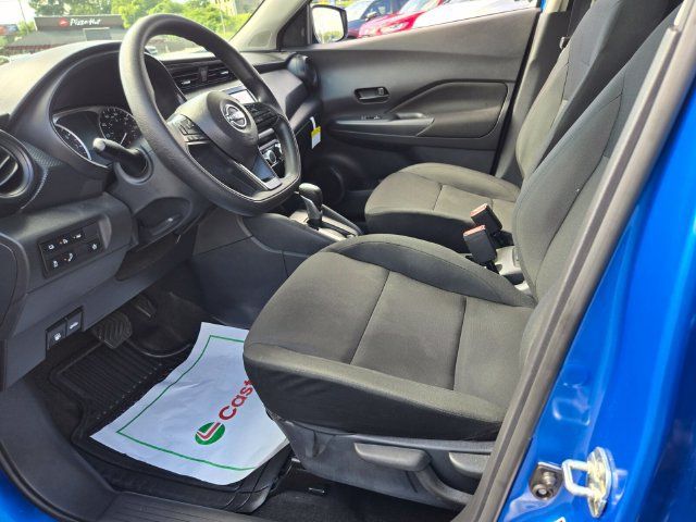 Used 2025 Nissan Kicks Play S FWD image 10