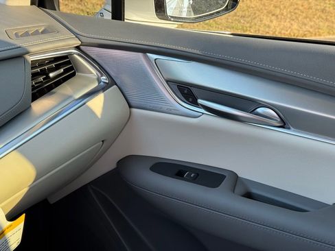 New 2025 Cadillac XT5 Premium Luxury w/ Technology Package image 32