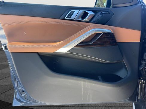 Used 2023 BMW X6 xDrive40i w/ Premium Package image 18