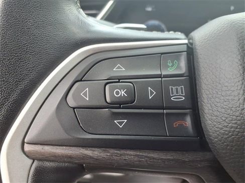 Certified 2022 Jeep Grand Cherokee L Limited image 21