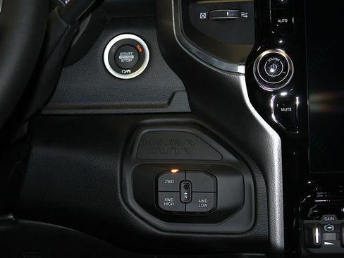 New 2026 RAM 2500 Big Horn AWD/4WD image 14