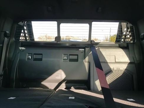 Used 2025 Toyota Tacoma Trailhunter image 27