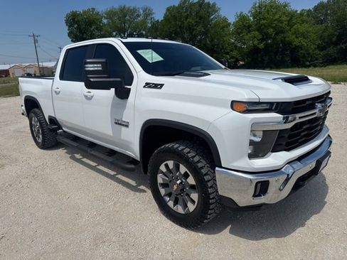 Used 2025 Chevrolet Silverado 3500 LT w/ Texas Edition AWD/4WD image 5