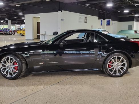 Used 2008 Cadillac XLR V RWD image 6