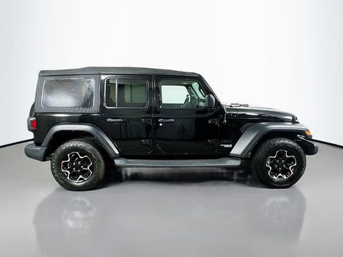 Used 2021 Jeep Wrangler Unlimited Sport image 9