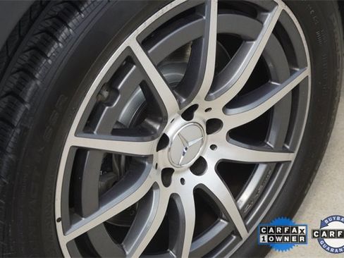 Used 2023 Mercedes-Benz GLB 35 AMG 4MATIC w/ Parking Assistance Package image 9