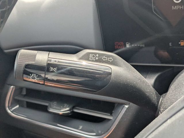 Used 2025 Kia K4 EX FWD image 25