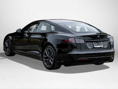 Used 2022 Tesla Model S Base image 8