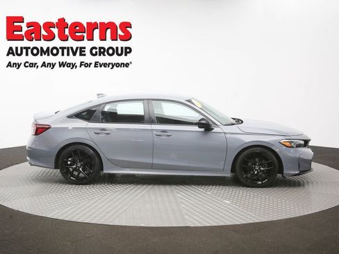 Used 2025 Honda Civic Sport image 44
