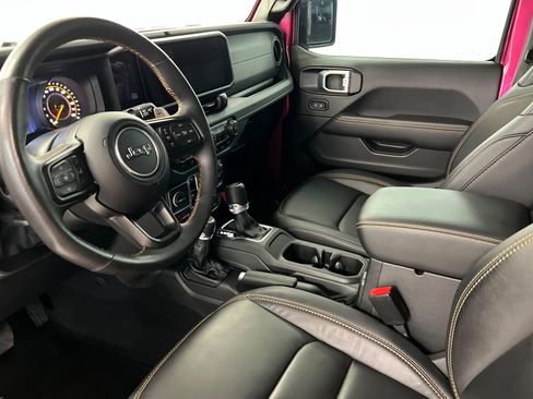 Used 2024 Jeep Wrangler Unlimited Rubicon 392 image 15