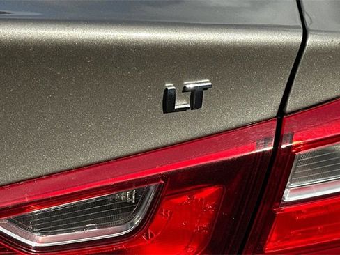 Used 2024 Chevrolet Malibu LT image 27