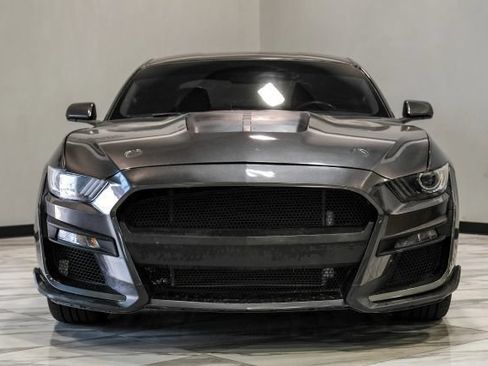 Used 2017 Ford Mustang Coupe RWD image 8