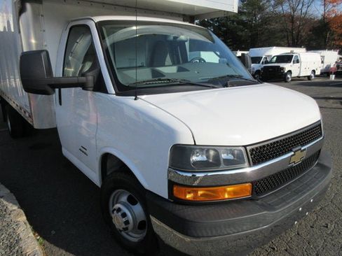 Used 2018 Ford F450 XL w/ Power Equipment Group RWD image 19
