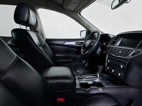 Used 2017 Nissan Pathfinder SL image 28