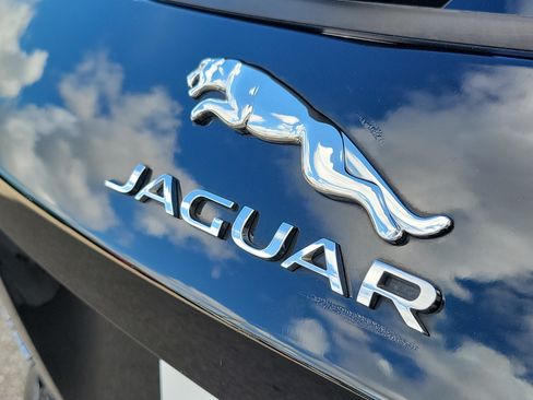 Used 2020 Jaguar F-PACE Premium AWD/4WD image 8