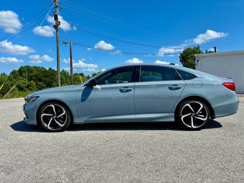 Used 2021 Honda Accord Sport image 3
