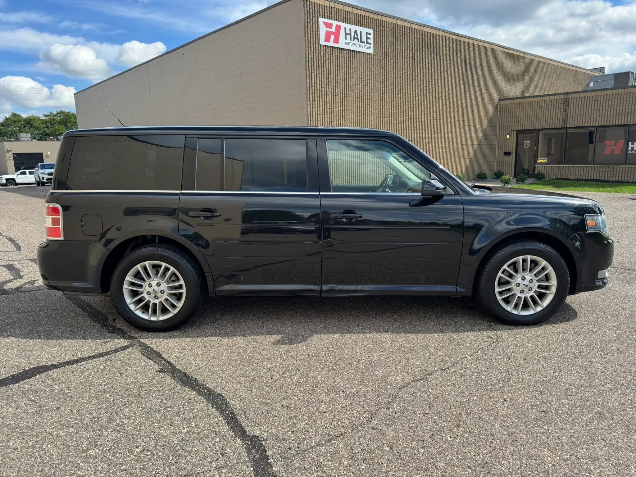 Used 2014 Ford Flex SEL FWD image 11