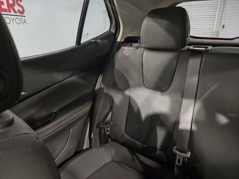 Used 2024 Buick Encore GX Preferred FWD image 12
