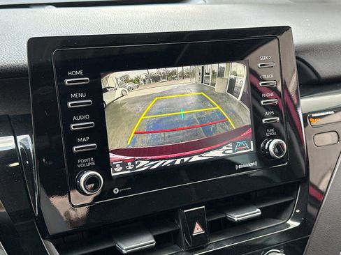 Used 2021 Toyota Camry SE FWD image 17