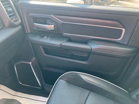 Used 2025 RAM 2500 Laramie AWD/4WD image 21