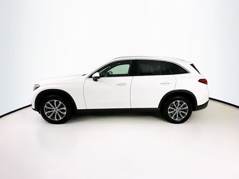 Used 2025 Mercedes-Benz GLC 300 4MATIC image 5