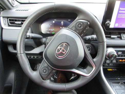 Used 2023 Toyota RAV4 XSE image 34