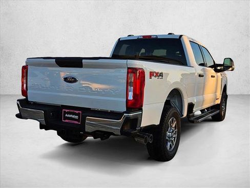 New 2025 Ford F250 XLT w/ FX4 Off-Road Package image 2