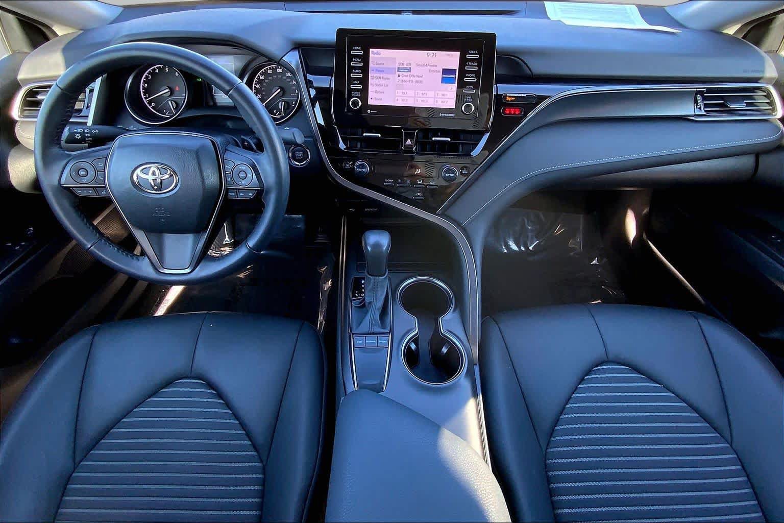 Used 2023 Toyota Camry SE w/ Convenience Package FWD image 15