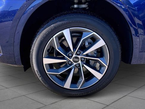 Used 2021 Audi Q5 Premium Plus w/ Premium Plus Package image 11