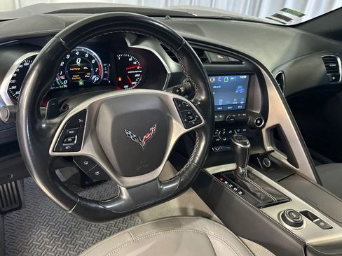 Used 2018 Chevrolet Corvette Stingray Coupe w/ 1LT RWD image 14