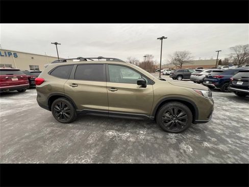 Used 2022 Subaru Ascent Onyx Edition image 9
