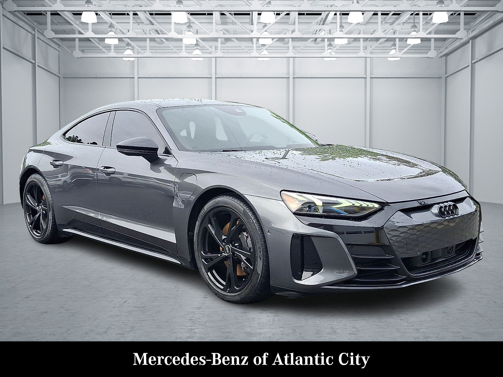Used 2022 Audi e-tron GT Prestige AWD/4WD image 1