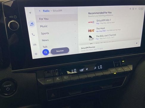 Used 2025 Toyota Camry SE w/ Multimedia Upgrade Package image 28