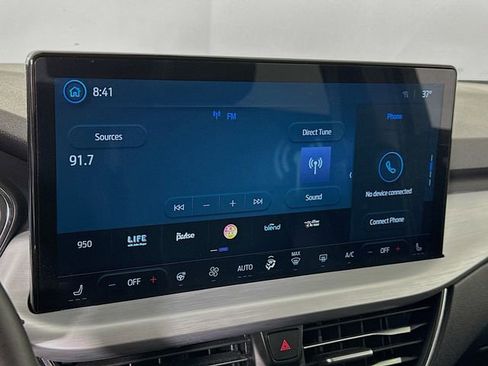 Used 2025 Ford Escape Platinum image 21