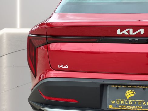 Certified 2025 Kia K4 FWD image 29