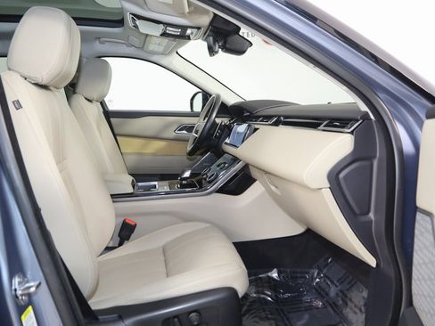 Used 2021 Land Rover Range Rover Velar R-Dynamic S image 13