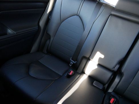 Certified 2026 Toyota Highlander XLE image 12