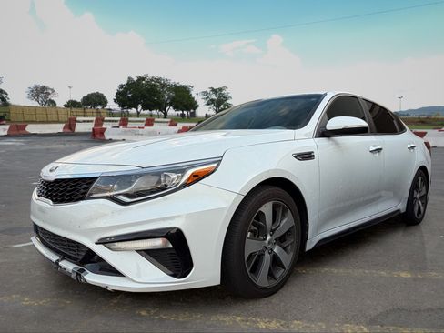 Used 2019 Kia Optima S FWD image 5